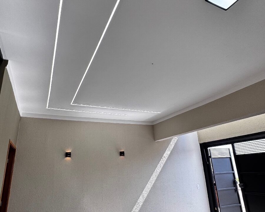 332283a8-dd56-4231-87a9-3a5dca81f6c9