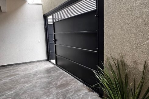 8f52f027-4829-46ec-b238-760e4348405c