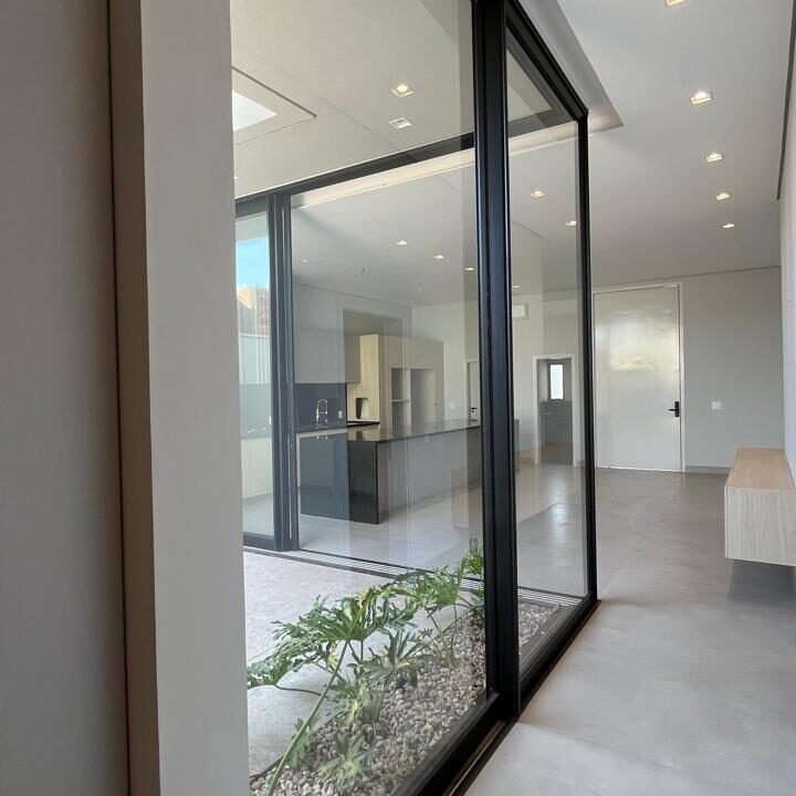 33ad115d-2cc2-4bd7-afea-0c918bb726a2