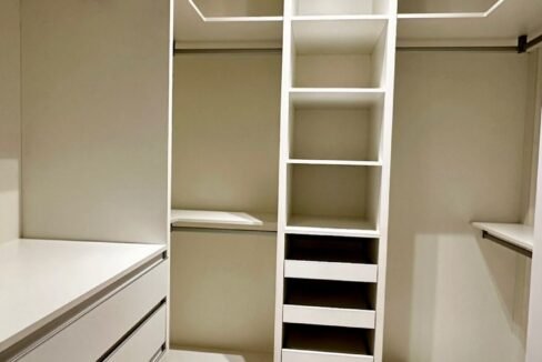 4dc498f4-40a9-444c-bafe-a98b6c562c9d