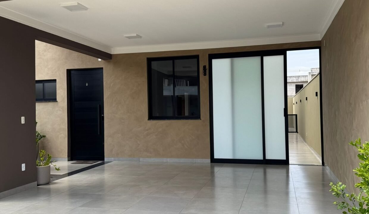 527bff9b-71cc-489f-9d28-70a6253a9ac0