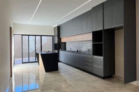 57b8d1b6-0e7b-4964-a008-3c70652de061