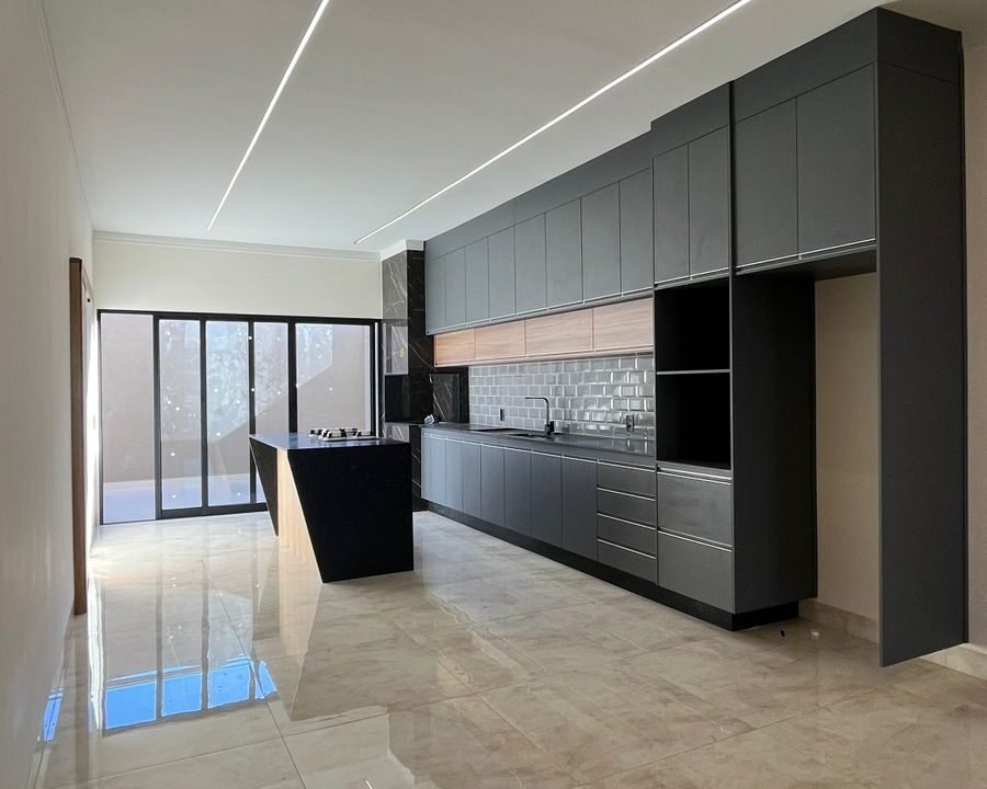 57b8d1b6-0e7b-4964-a008-3c70652de061