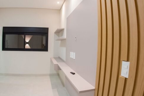 5ceec3b1-38a6-45fa-8c50-da5eca2d1c77