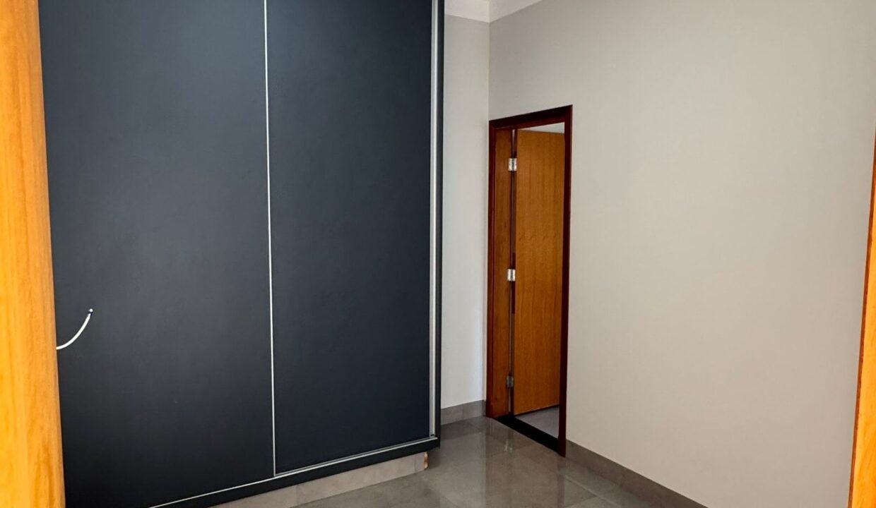 6eefb124-622f-4b74-aabe-9152d9b03fad