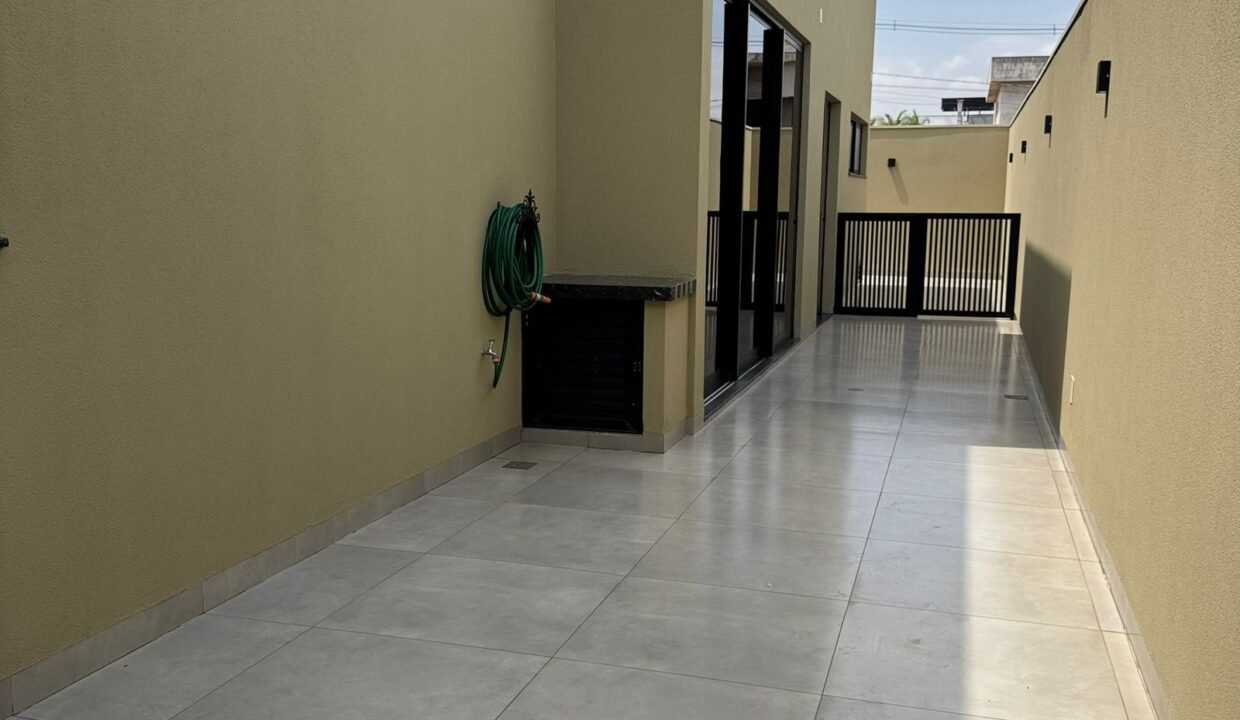 71fb3f11-08a2-4f35-b2b6-58612f72f177