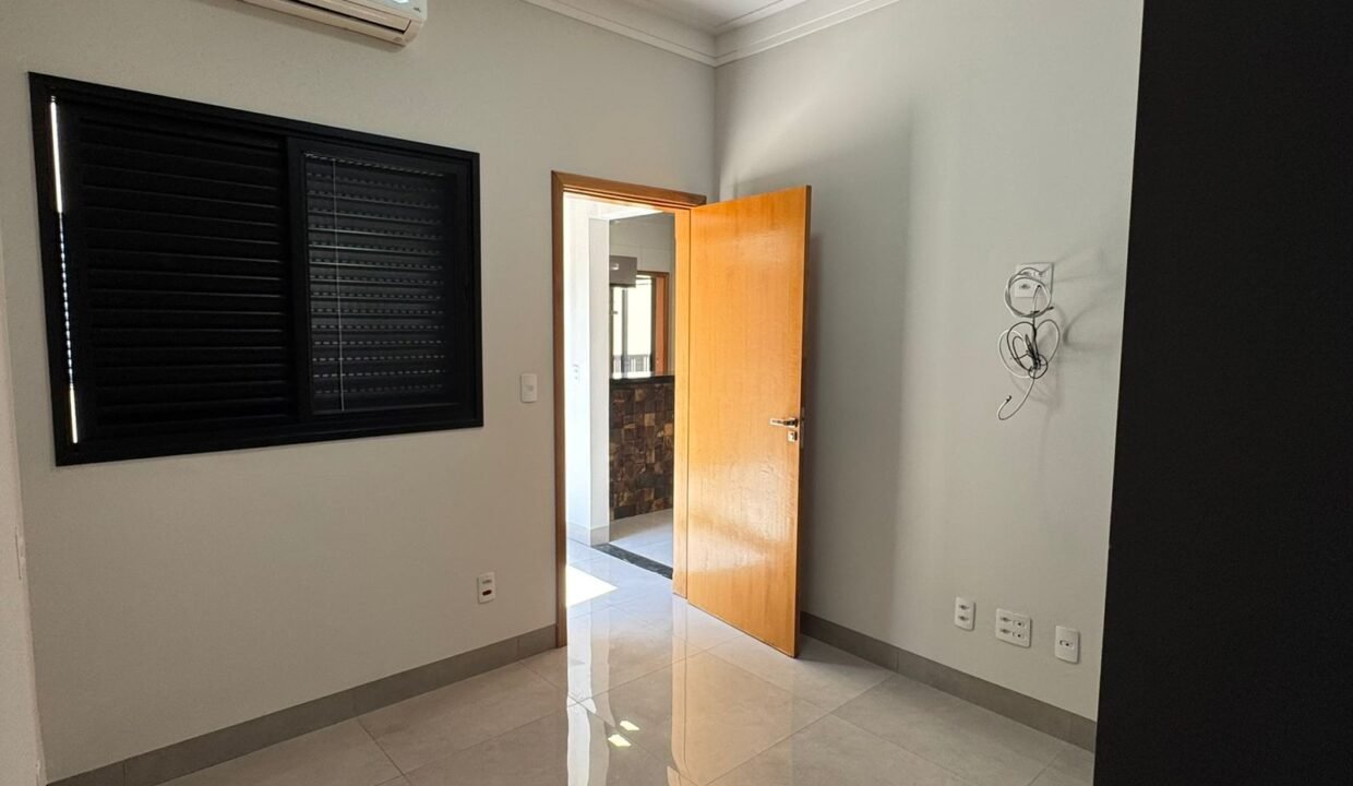 7a12a363-f95b-45e0-8b19-2c8239e9c4a9