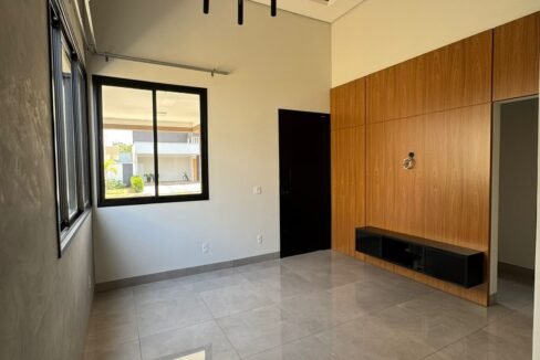 98677c74-945e-40f7-9a24-5e140319d409