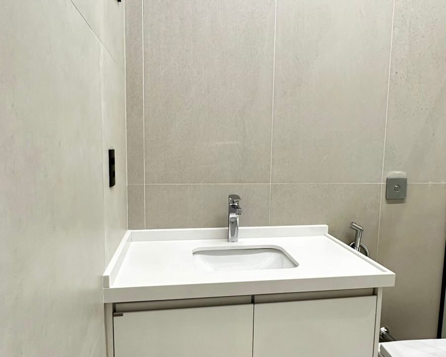 db779914-1621-467f-b843-422bd0cdeebf