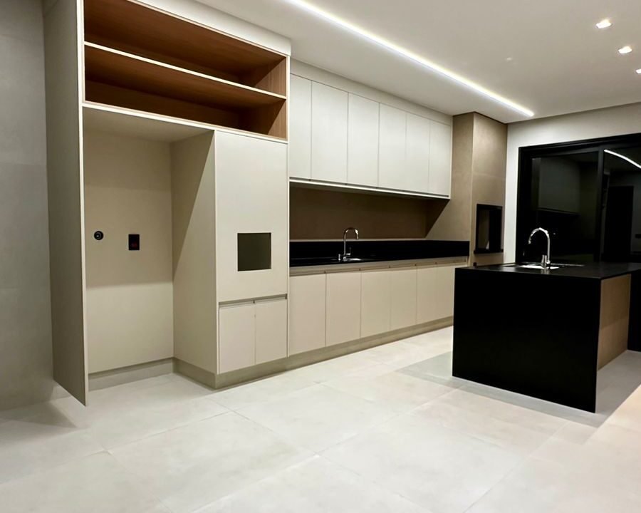 dc401175-4d03-47a3-aa6c-533d9f174cad