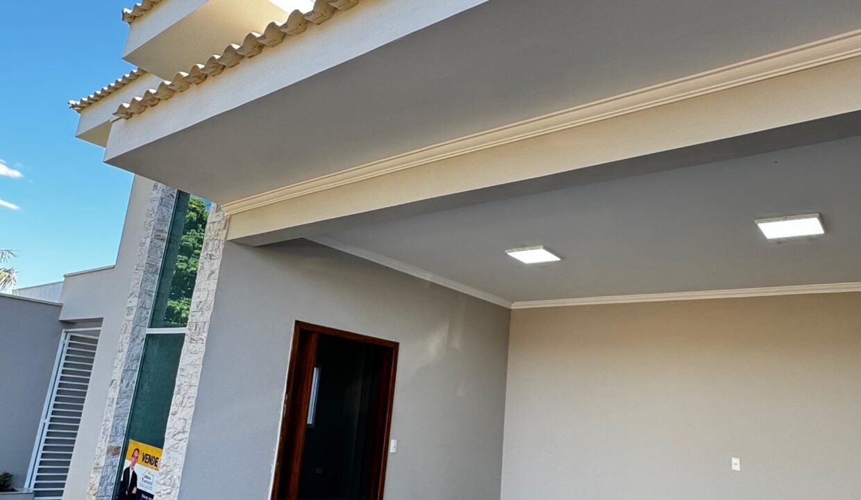 e7112994-c54d-42e2-82c5-fe2e902962ed