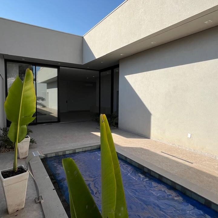 ebb82492-57cd-44a6-921e-627fec668256