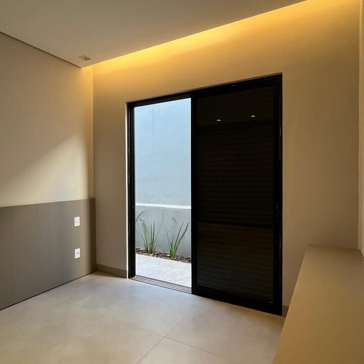 eccfa7ce-1486-41c4-a2ee-4064981d13e6