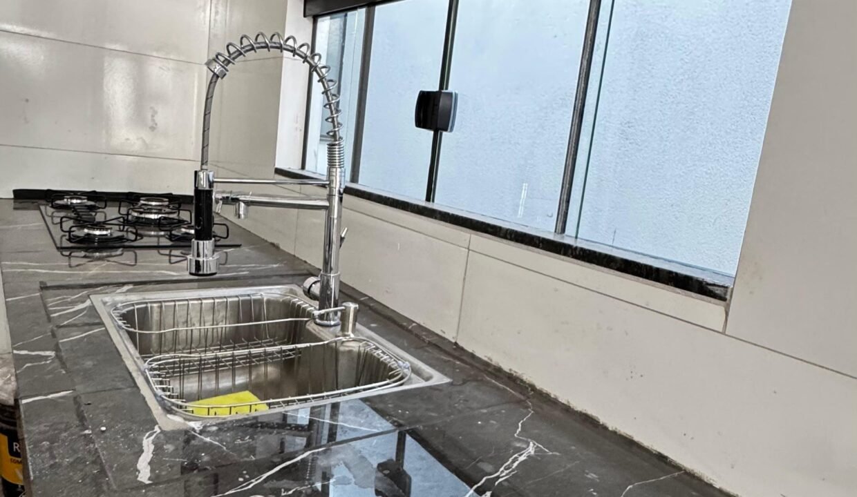 f6abc519-513b-46b7-94da-26eefbff00fe