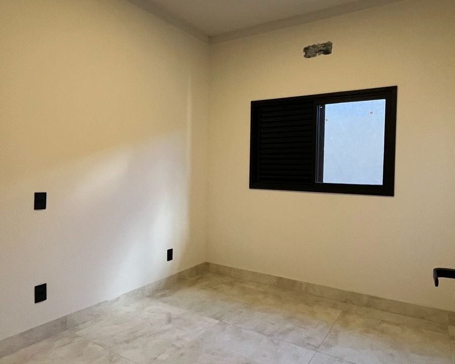 f8795c32-b304-4141-8a82-52736dcd0941