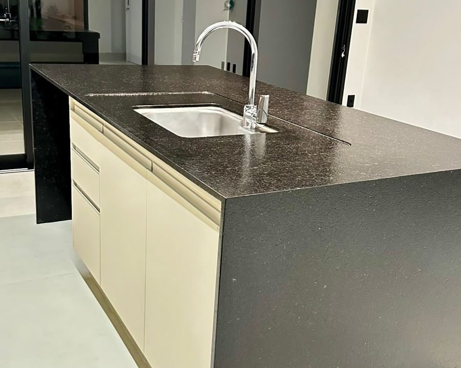 fbd9e8f3-c507-4898-a36b-4924a9c6d85a