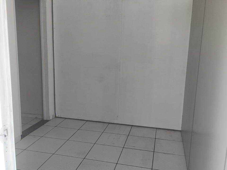 1777552917-2AF8DF1583D7972D7A23